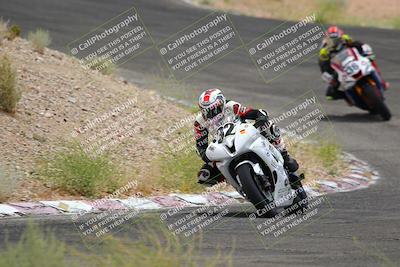 media/Jun-04-2022-WERA (Sat) [[b852bbbd55]]/Race 4 C Superbike Expert Novice/